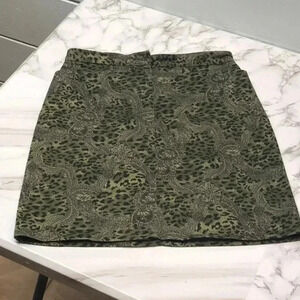 Women’s skirt size 10